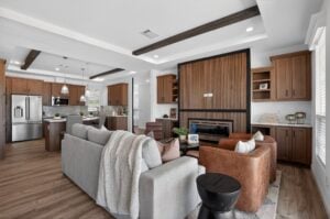 10_11201_N_El_Mirage_Rd-Living_room-006