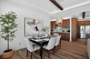 20_11201_N_El_Mirage_Rd-Dining_room-008