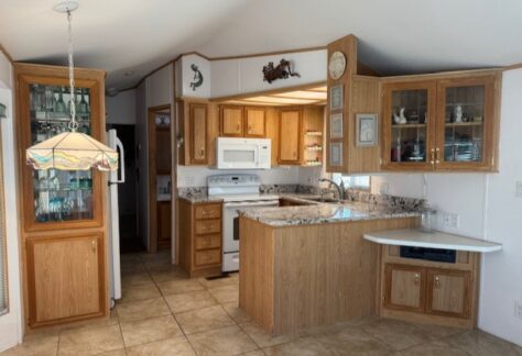 528-Kitchen