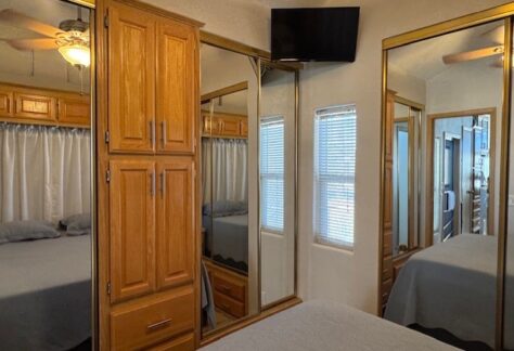 122-Bedroom-Closet