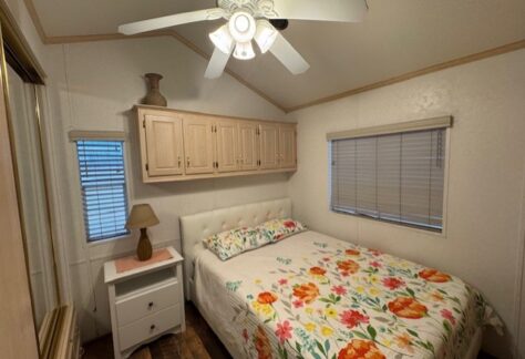 737-Bedroom-Up