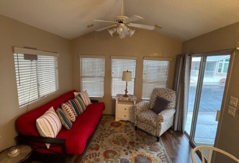 737-Living-Room-Up