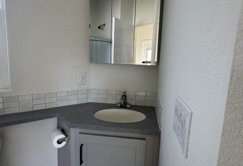 376-Bathroom