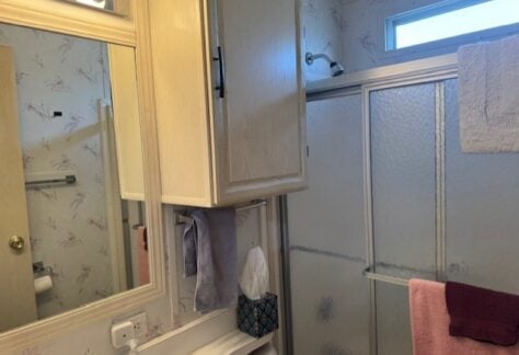 174-Bathroom