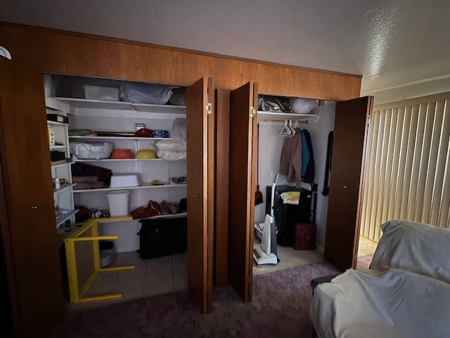275-AZ-Room-Closets