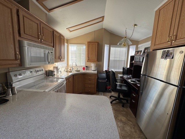 570-Kitchen