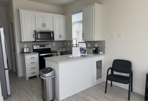 365-Kitchen