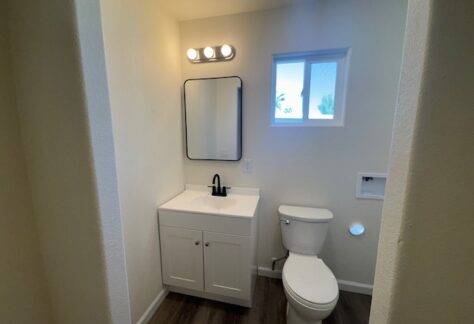 437-Mud-Room-Bath